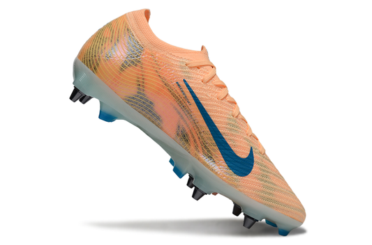 'CHUTEIRA NIKE MERCURIAL VAPOR 16 TRAVA MISTA (removível)