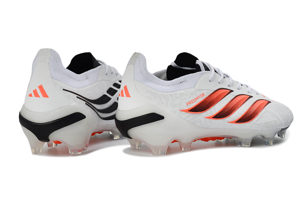CHUTEIRA ADIDAS PREDATOR 26 CAMPO