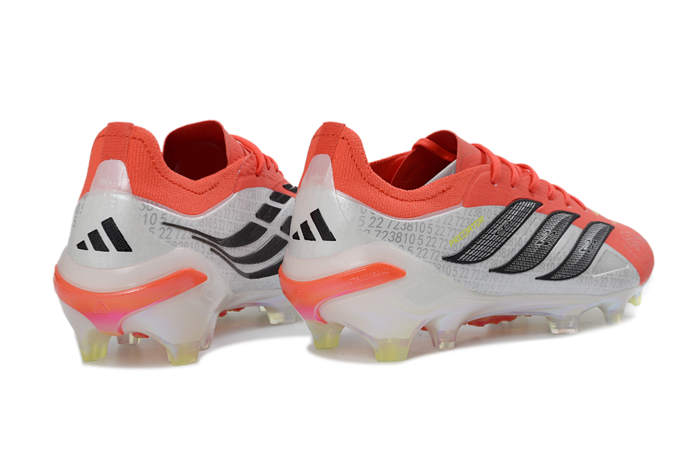 CHUTEIRA ADIDAS PREDATOR 26 CAMPO