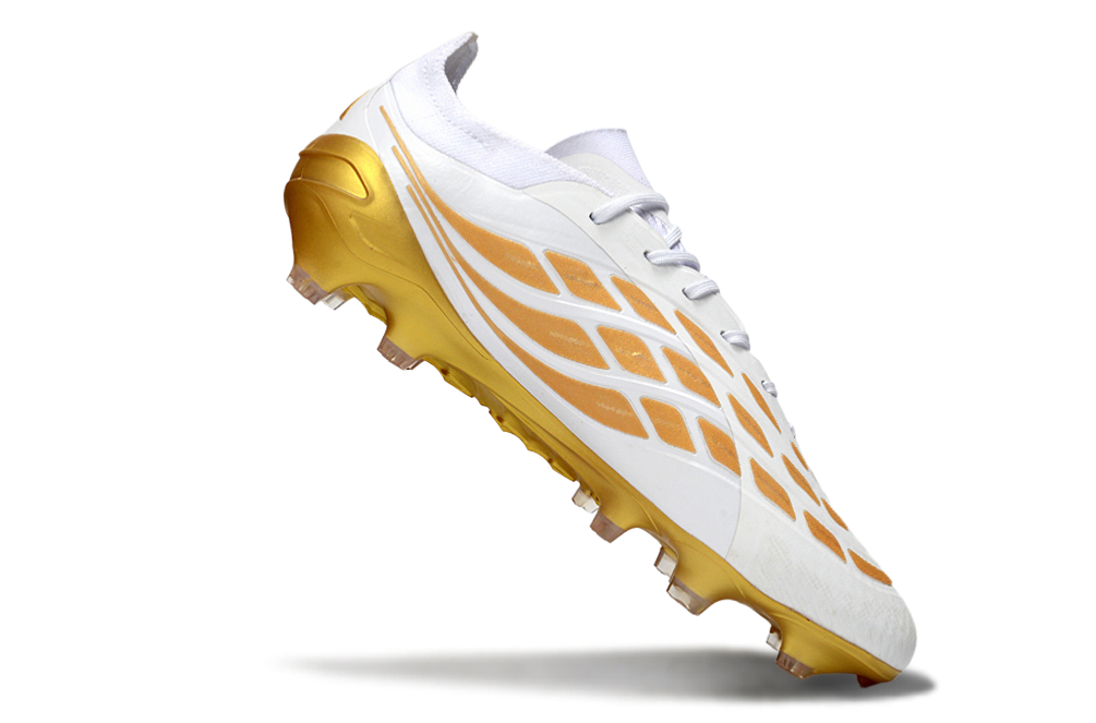 CHUTEIRA ADIDAS PREDATOR 26 CAMPO