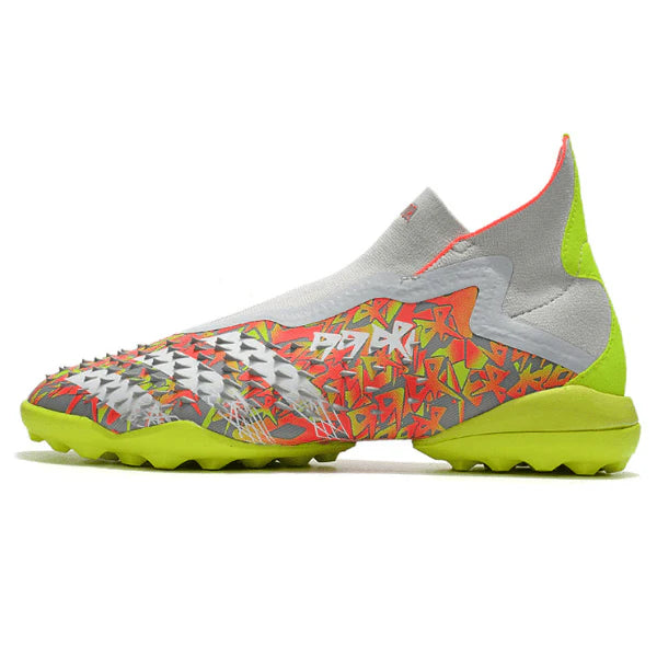 CHUTEIRA ADIDAS PREDATOR FREAK SOCIETY