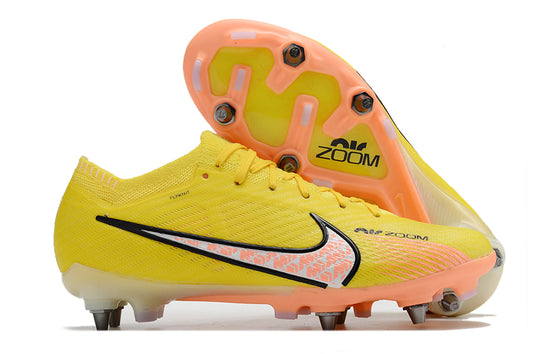 CHUTEIRA NIKE MERCURIAL VAPOR 15 TRAVA MISTA (removível)