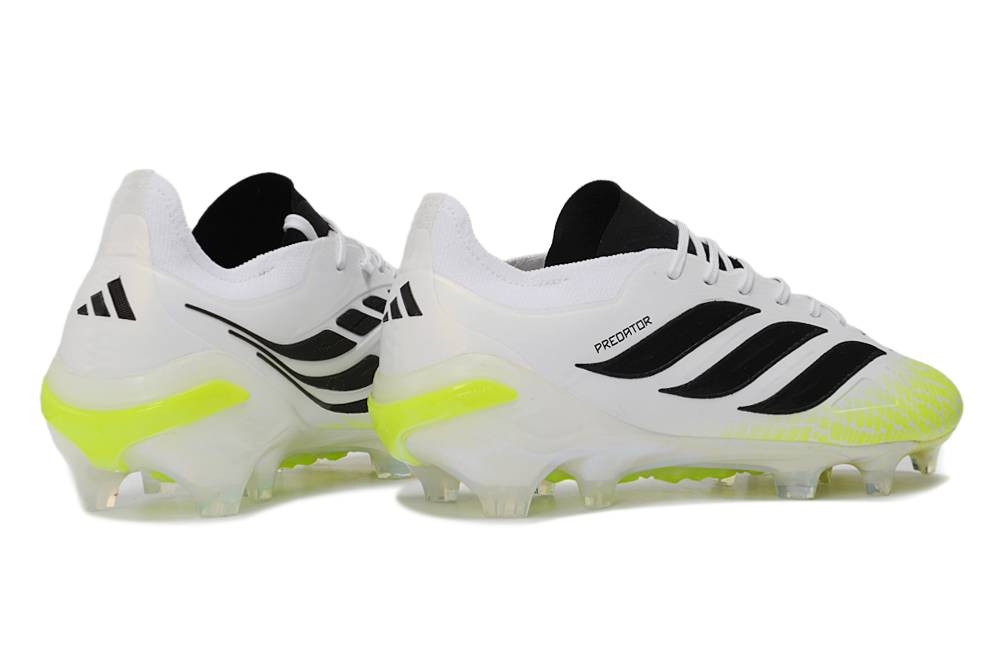 CHUTEIRA ADIDAS PREDATOR 26 CAMPO