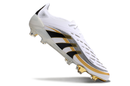 'CHUTEIRA ADIDAS PREDATOR 30 CAMPO